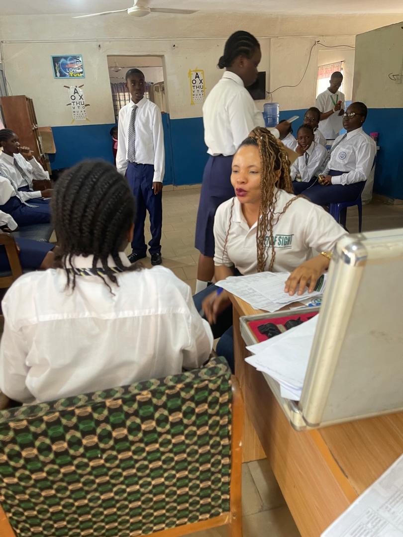 gift of sight goes to schools (21)